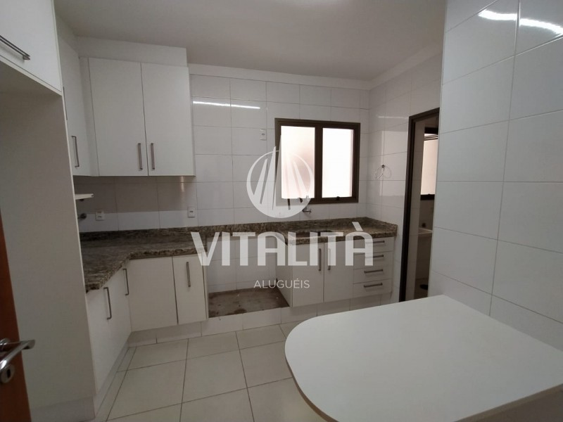 Apartamento para alugar com 3 quartos, 137m² - Foto 17