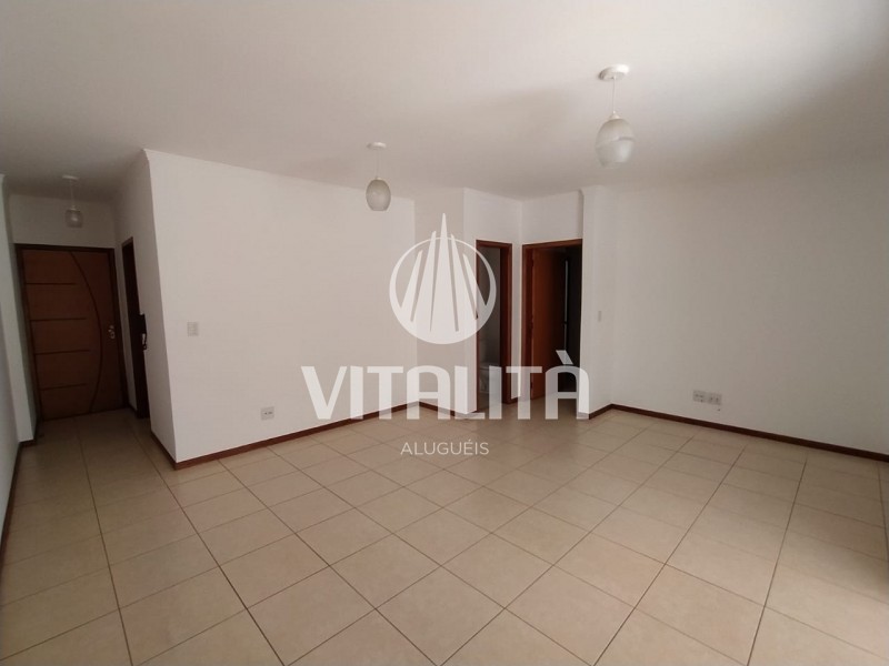 Apartamento para alugar com 3 quartos, 107m² - Foto 2