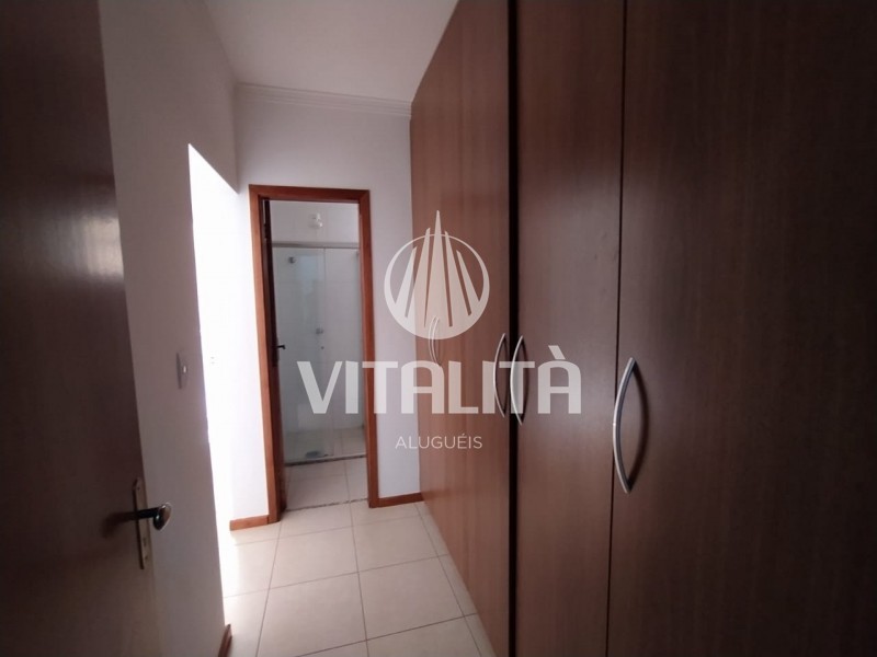 Apartamento para alugar com 3 quartos, 107m² - Foto 13