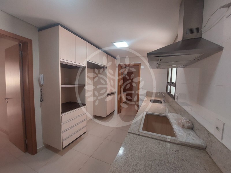 Apartamento para alugar com 3 quartos, 195m² - Foto 32