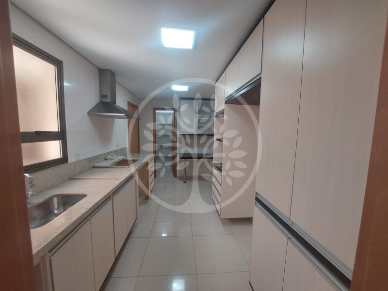 Apartamento para alugar com 3 quartos, 195m² - Foto 30