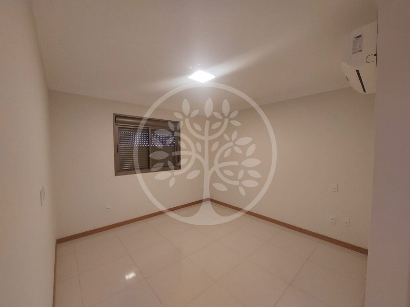 Apartamento para alugar com 3 quartos, 195m² - Foto 20