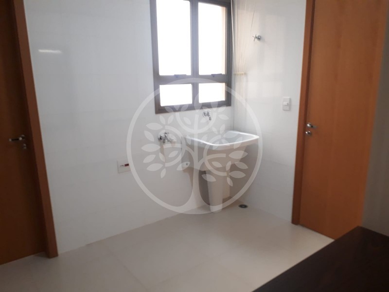 Apartamento para alugar com 3 quartos, 195m² - Foto 33