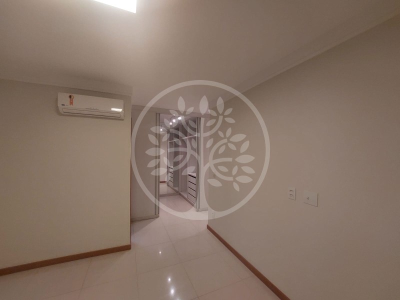 Apartamento para alugar com 3 quartos, 195m² - Foto 16