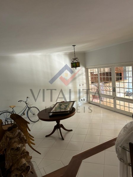 Casa à venda e aluguel com 3 quartos, 351m² - Foto 17