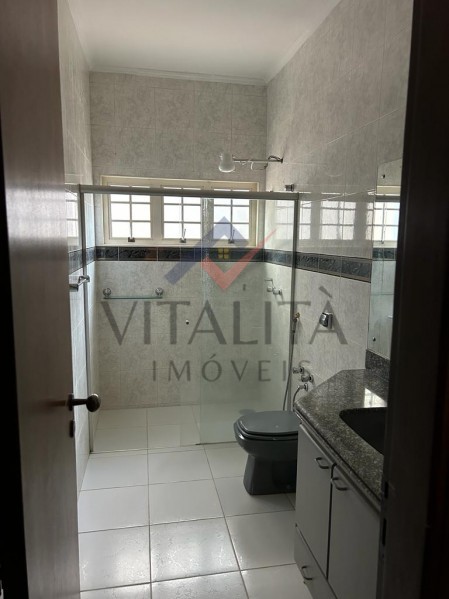 Casa à venda e aluguel com 3 quartos, 351m² - Foto 14