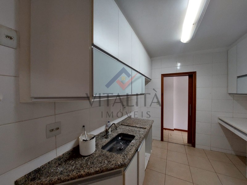 Apartamento para alugar com 3 quartos, 107m² - Foto 10