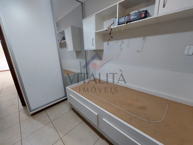 Apartamento para alugar com 3 quartos, 107m² - Foto 18