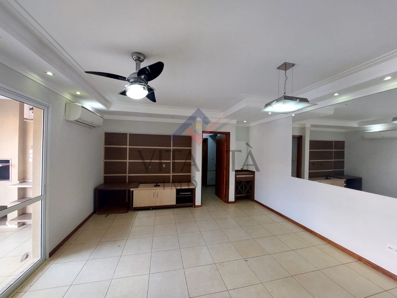 Apartamento para alugar com 3 quartos, 107m² - Foto 3